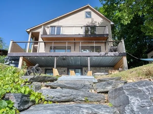 2214 Porters Point Road, Colchester, VT 05446