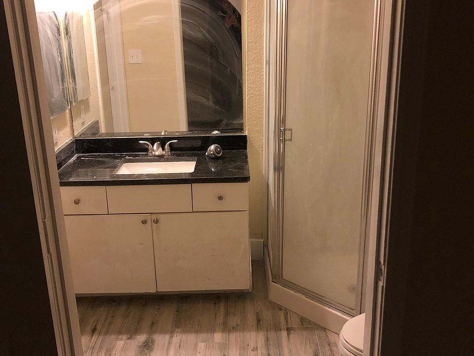 1st image of 911 N Orange Ave APT 324