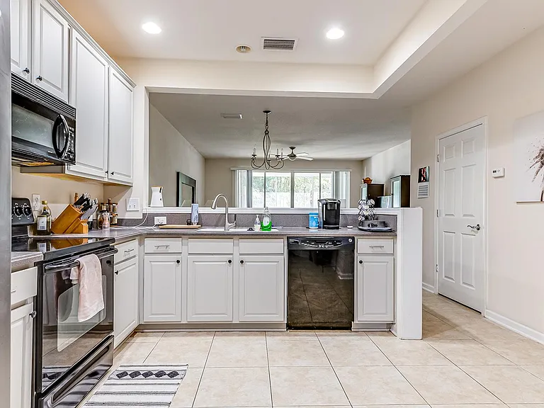 13521 Stone Pond Dr — Photo 7