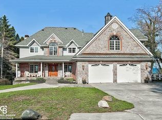 3864 N Lakeshore Rd, Deckerville, MI 48427