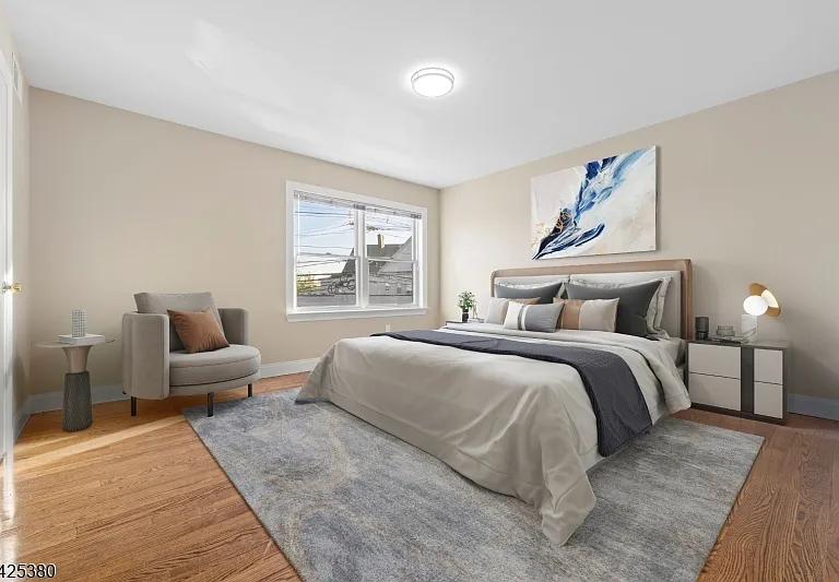 658 Market St — Photo 10