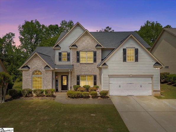 23 Copperdale Dr, Greer, SC 29651