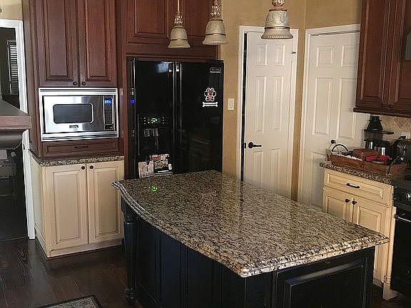5th image of 2810 Carmel Woods Dr