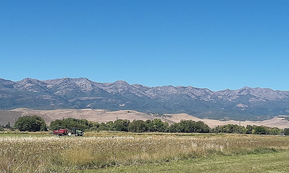 2nd image of 525 W 275 N