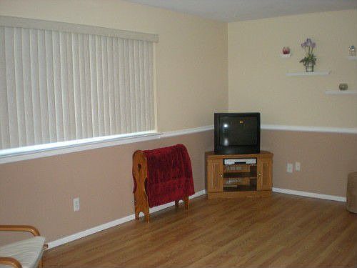 3rd image of 261 Feller Dr