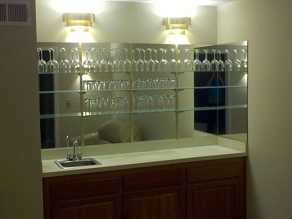 Den wet bar