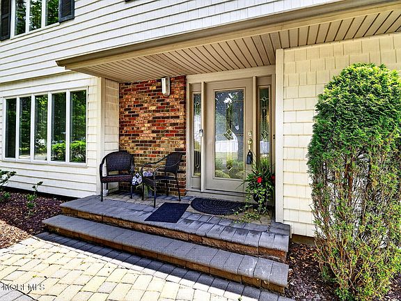 4th image of 43 Georgian Bay Drive