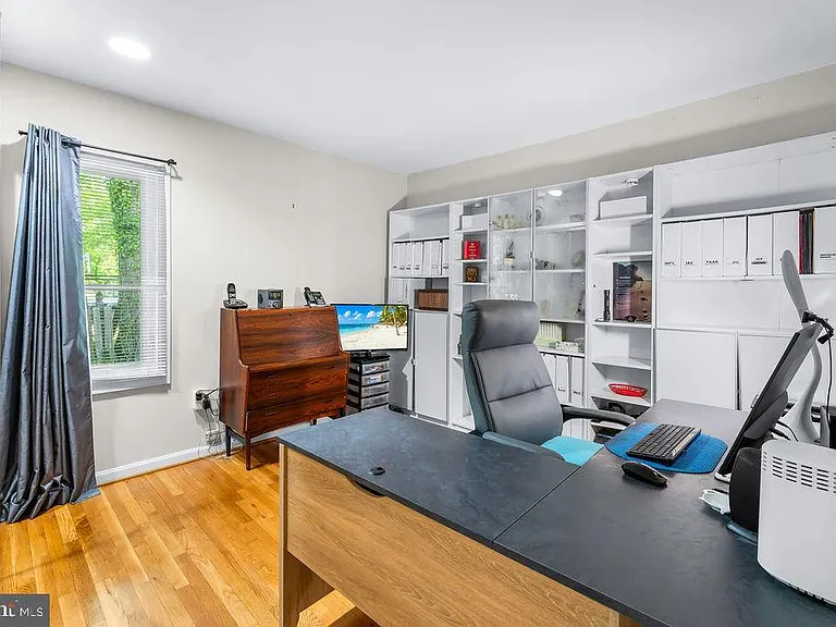 1329 Gresham Rd — Photo 20