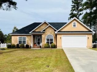 274 Summertree Rd, Douglas, GA 31535