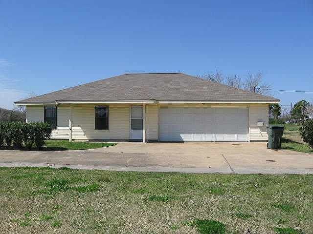 1st image of 2690 66th St