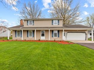 41 Stoneycreek Cir, Rochester, NY 14616
