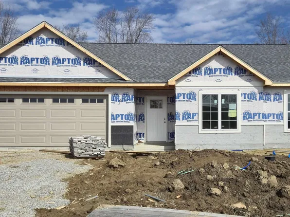 1403 E Boulder Run, Columbia City, IN 46725