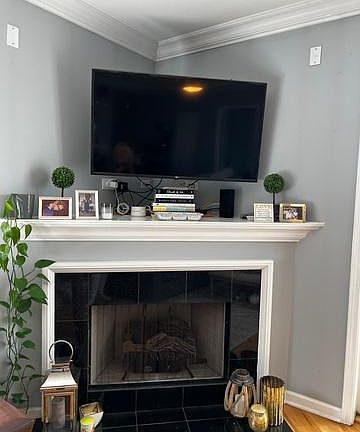 5th image of 815 N Marshfield Ave #501
