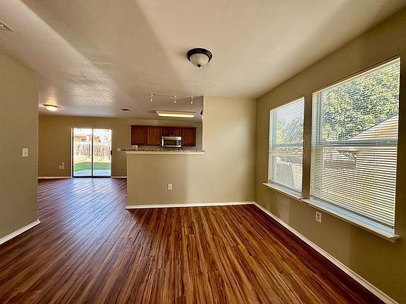 4th image of 11019 Dublin Pl