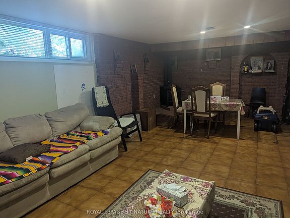 5th image of 6 Heatherglen Rd