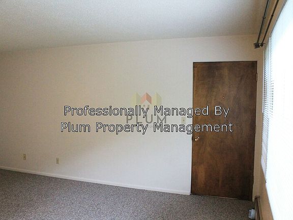 3rd image of 428 S 2nd St W APT 2