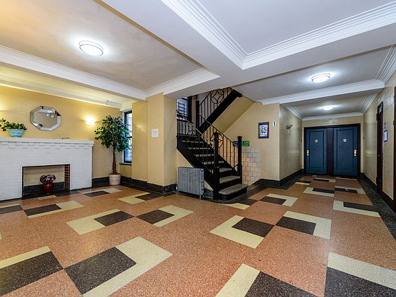 5th image of 30-40 45th St #3040