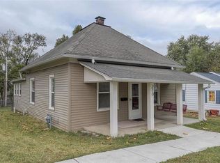 210 Clark Ave, Bonner Springs, KS 66012