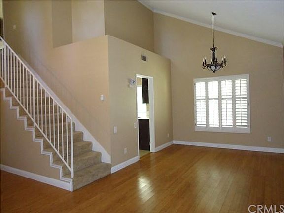 3rd image of 5094 Cambridge Ave
