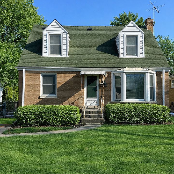 1st image of 215 N Main St