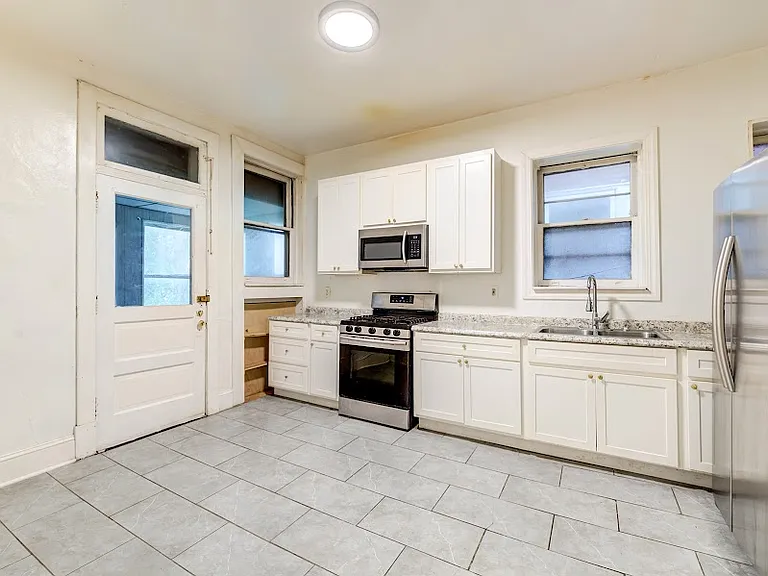 4422 Holly Ave #1 — Photo 16