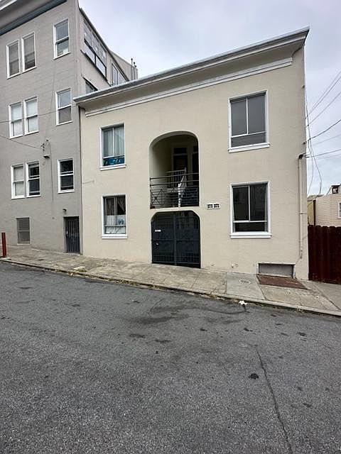 1st image of 176 Valparaiso St #176A