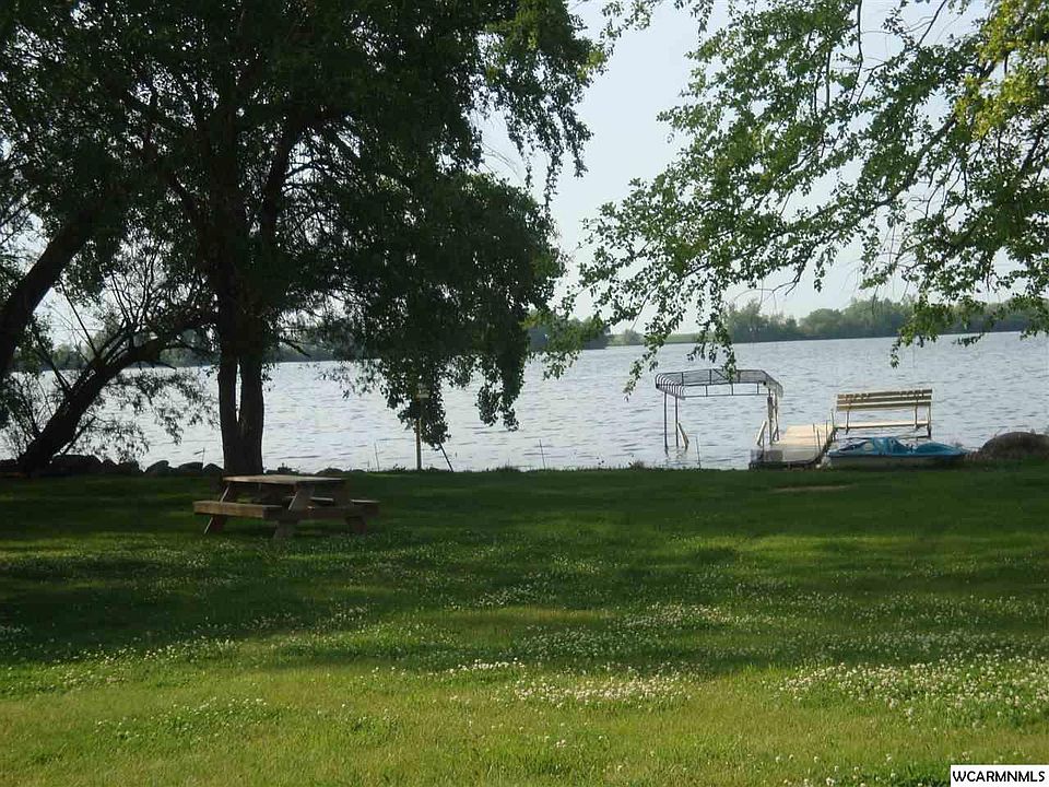 1st image of 8 S Fox Lake Dr W