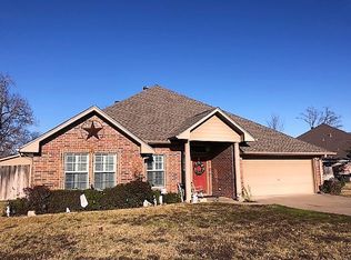 1813 Waterton Cir, Whitehouse, TX 75791
