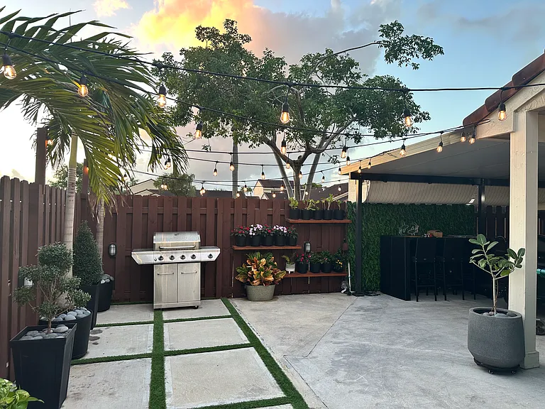 6330 NW 170th Ln — Photo 34
