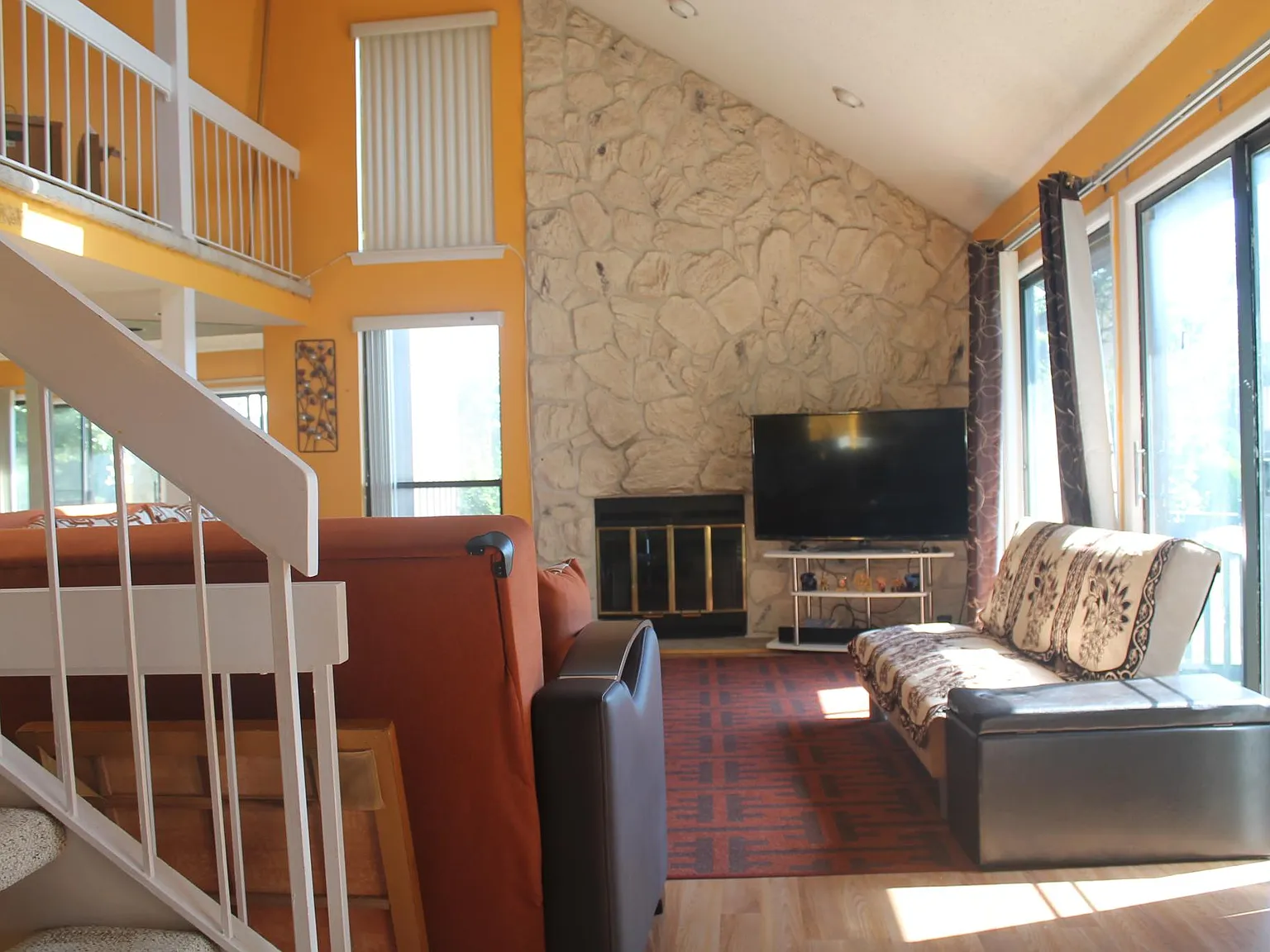 2 bed, 1604 sqft, $3,375 — Photo 3