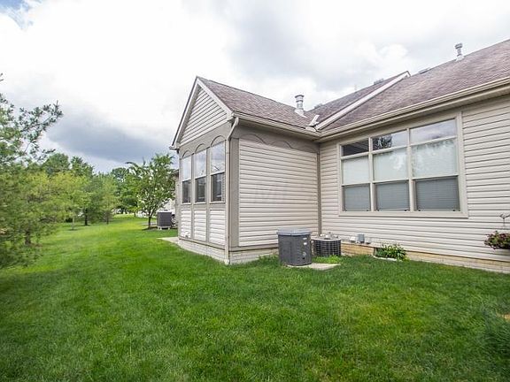 3rd image of 119 Pebble Creek Dr SW