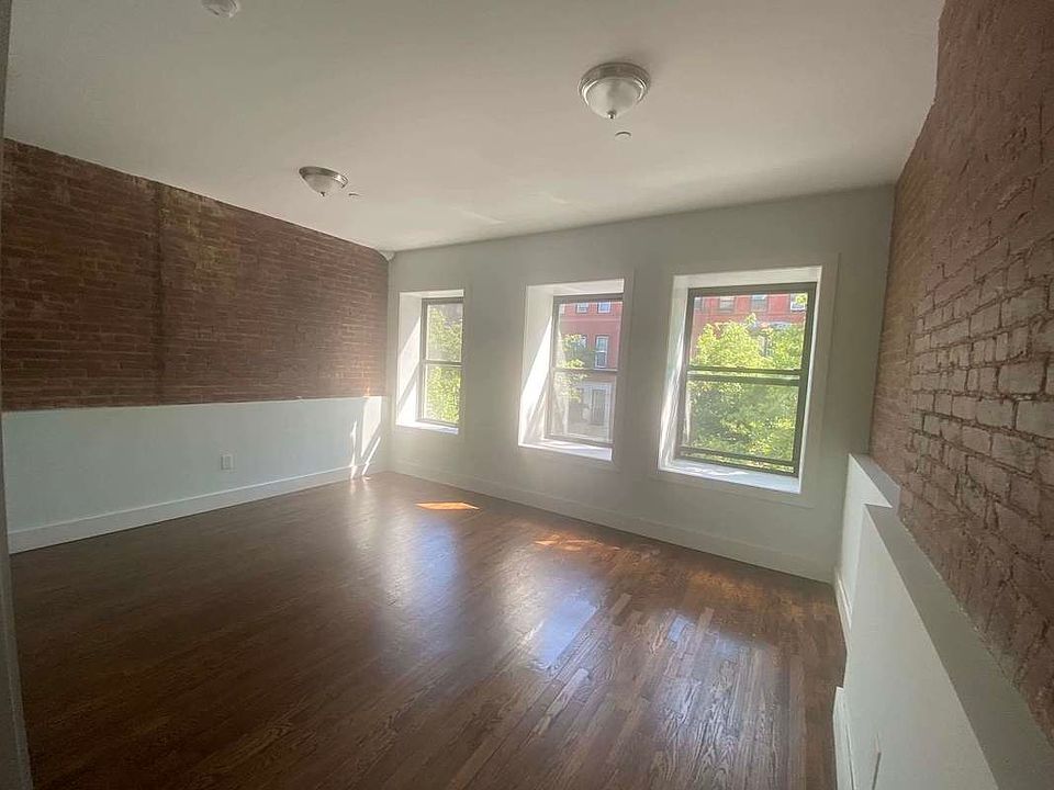 1st image of 229 W 136th St #3F