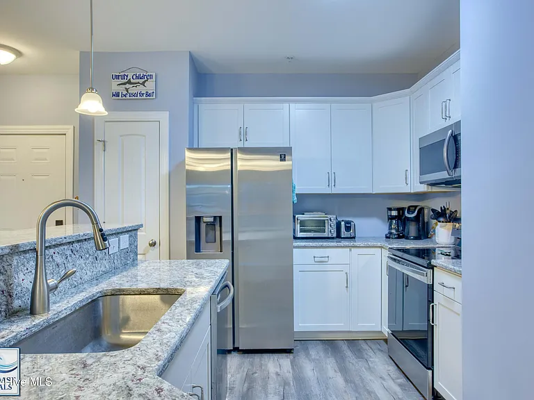 300 Gateway Dr #320 — Photo 13