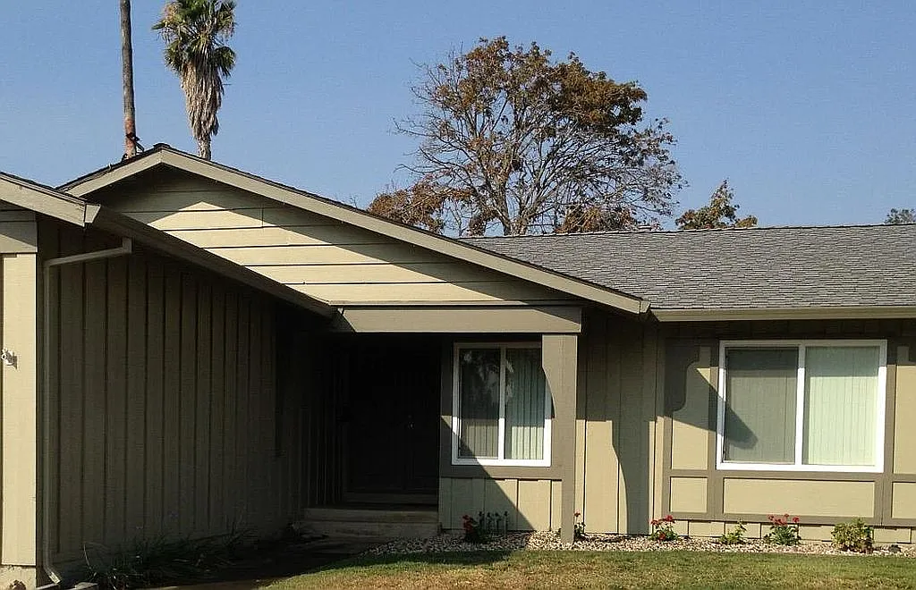 725 Alameda Dr photo 1