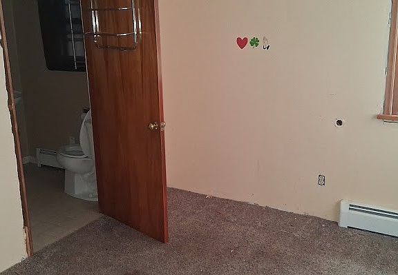 4th image of 11867 Sticklertown Rd