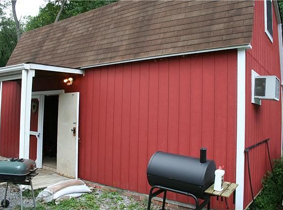 4th image of 114 Whispering Oaks Dr