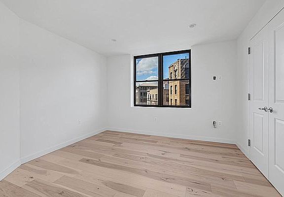 4th image of 31-25 Newtown Ave #5D