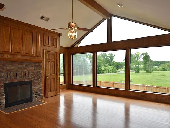 2nd image of 170 Riverview Dr
