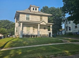1808 9th Ave, Belle Plaine, IA 52208