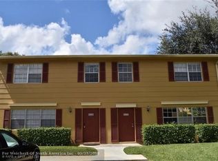 8059 SW 17th Pl, Davie, FL 33324