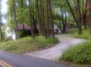 65 Old Mill Rd, Chester, NJ 07930