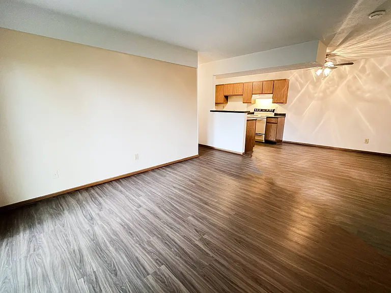 Forest Creek Apartments — Photo 34