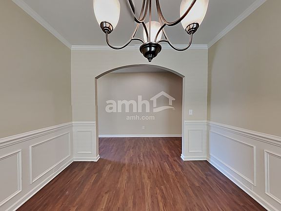 3rd image of 127 Swamp Rose Dr