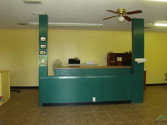 3rd image of 6018 N State Highway 37