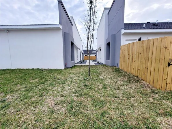 3405 Frio Ave #2, McAllen, TX 78504