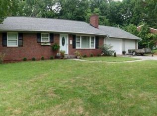 716 Druid Ln, Martinsville, VA 24112