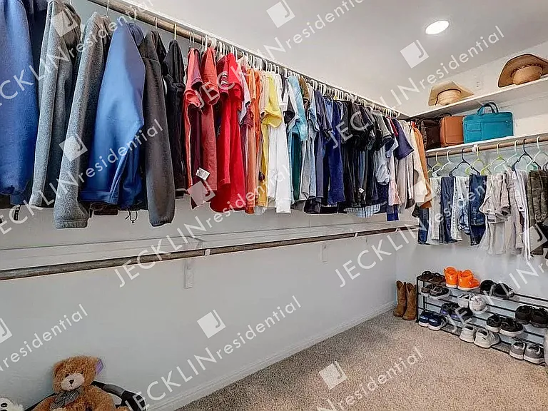 6015 Pleasanton Pkwy — Photo 11