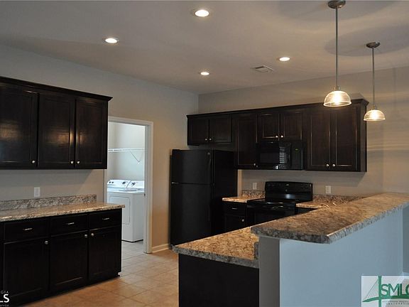 4th image of 203 Little Magnolia Way