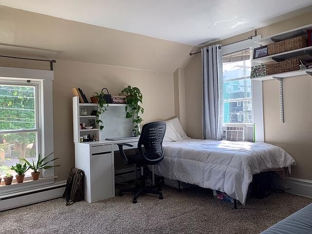 LIVING AREA 2