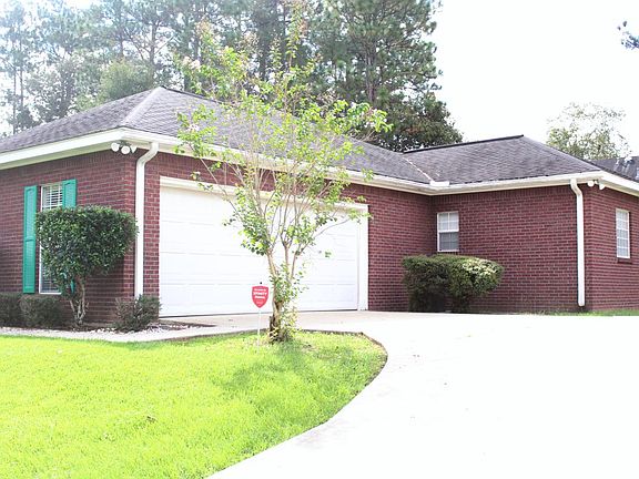 4th image of 610 Lucky Leaf Dr